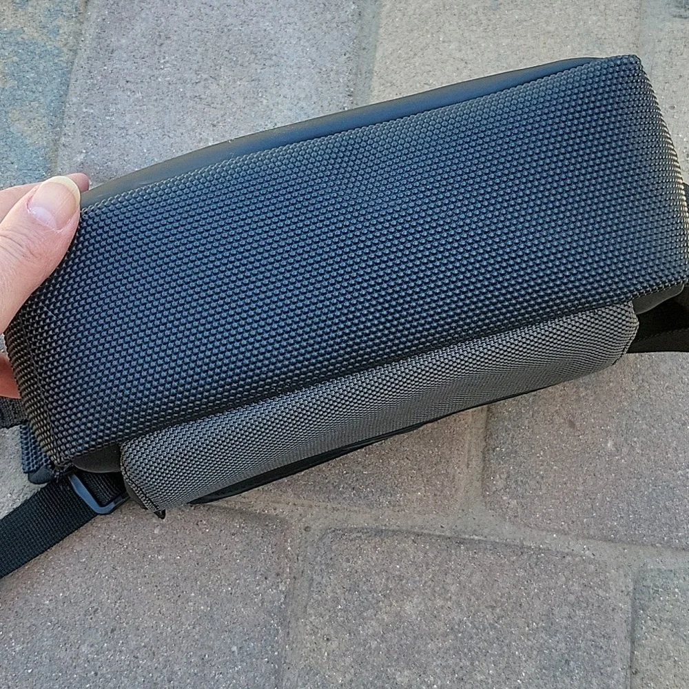 Canon Multi-pocket Black Camera Case Adjustable Shoulder Strap